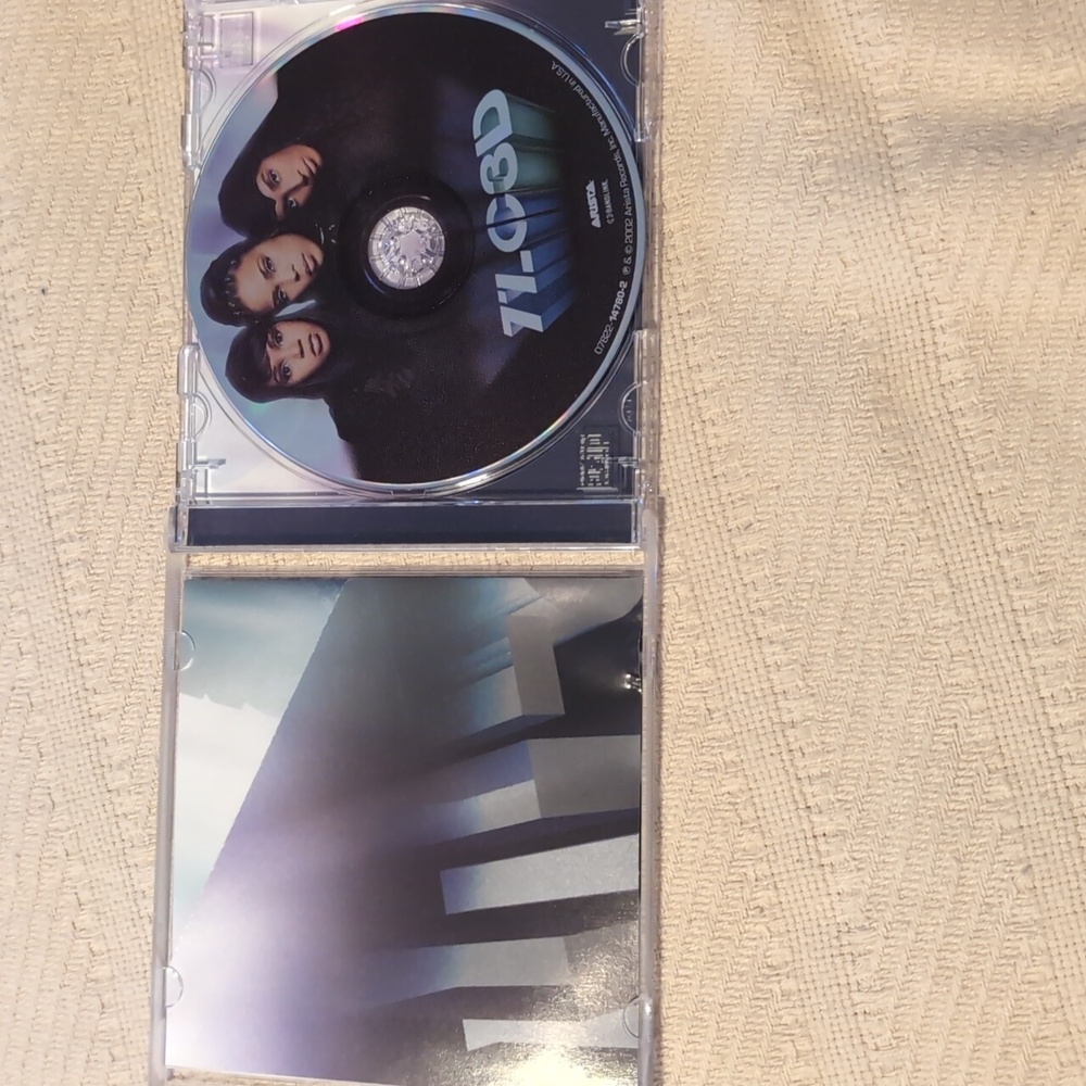 TLC 3D CD - Picture 2 of 5